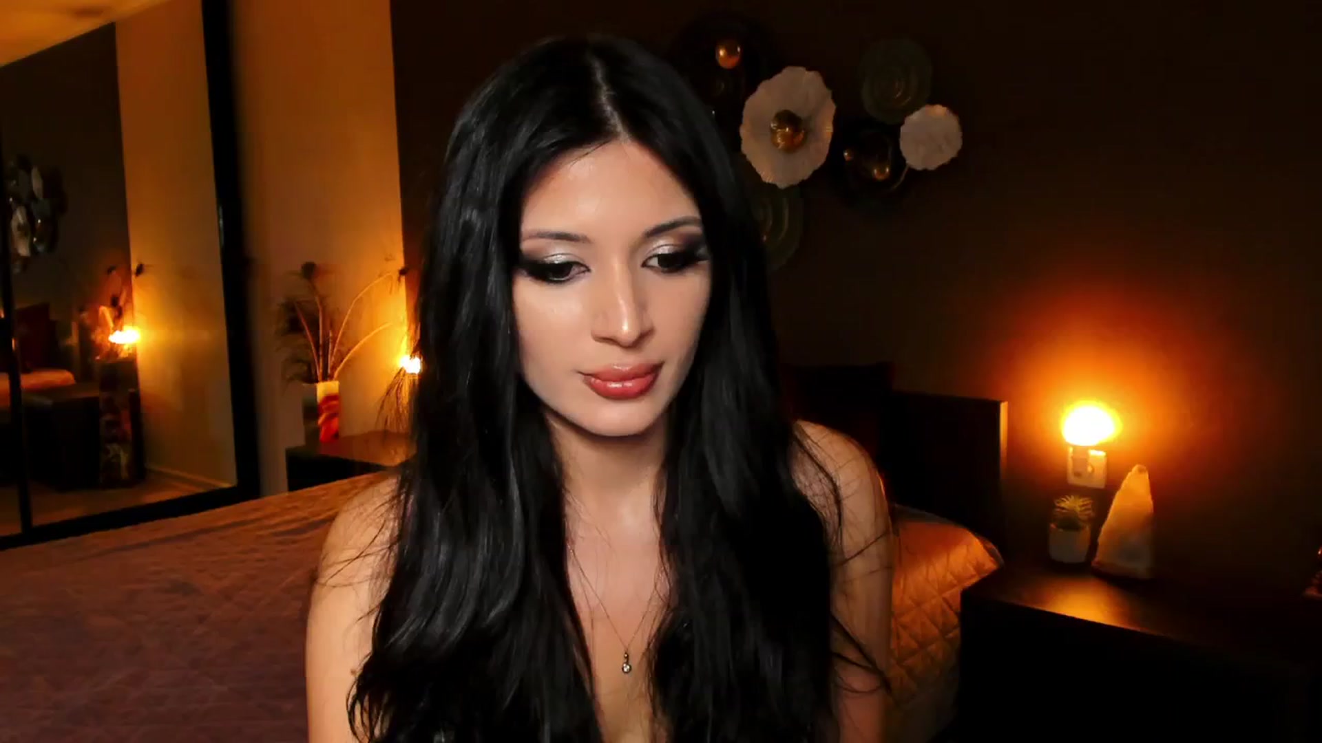 Gallery image thumbnail from Angel_on_Duty's myfreecams stream on, 09/22/2024, 22:45 image 17 of 20