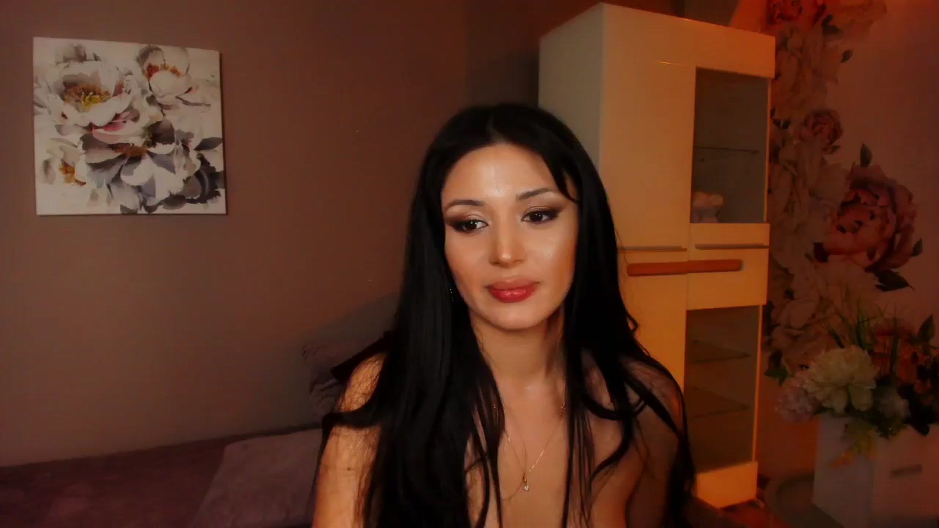 Gallery image thumbnail from Angel_on_Duty's myfreecams stream on, 10/15/2024, 01:04 image 6 of 20