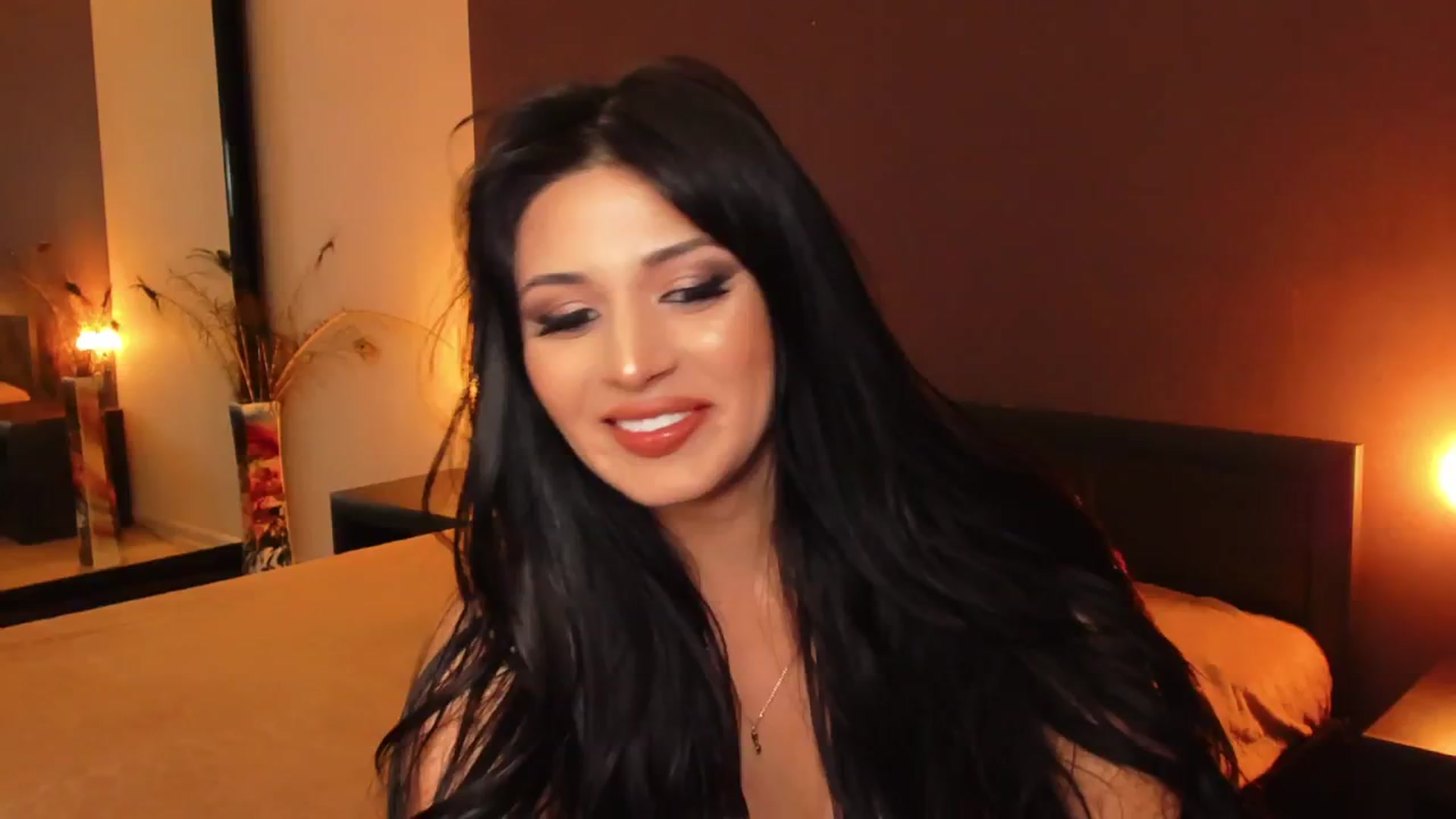Gallery image thumbnail from Angel_on_Duty's myfreecams stream on, 10/17/2024, 01:50 image 14 of 20