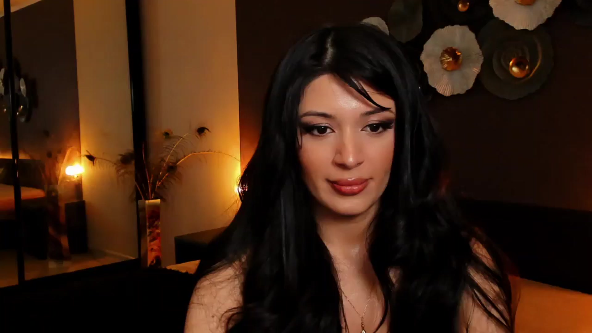 Gallery image thumbnail from Angel_on_Duty's myfreecams stream on, 10/20/2024, 22:34 image 8 of 20