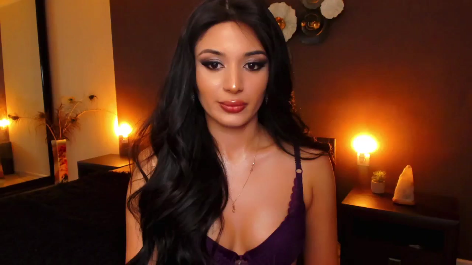 Gallery image thumbnail from Angel_on_Duty's myfreecams stream on, 10/21/2024, 21:30 image 17 of 20