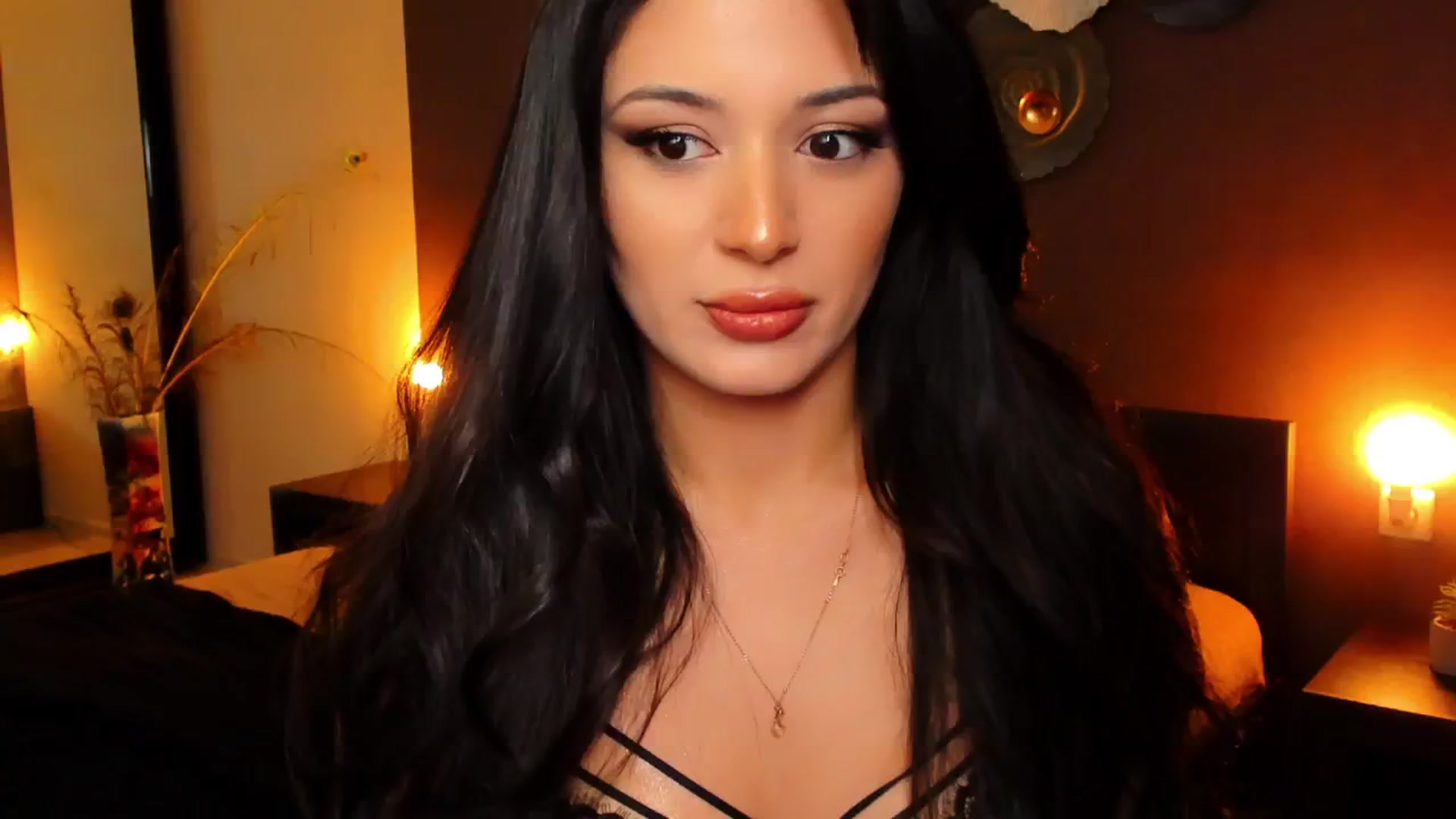 Gallery image thumbnail from Angel_on_Duty's myfreecams stream on, 10/24/2024, 21:55 image 7 of 20