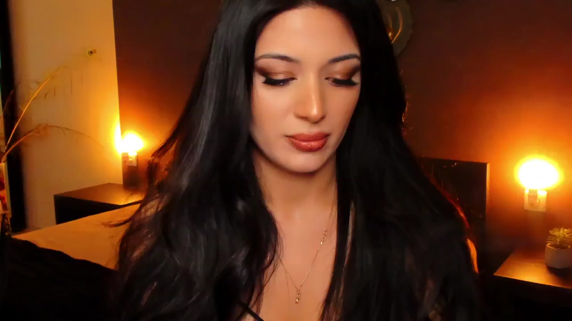 Gallery image thumbnail from Angel_on_Duty's myfreecams stream on, 10/24/2024, 21:55 image 8 of 20