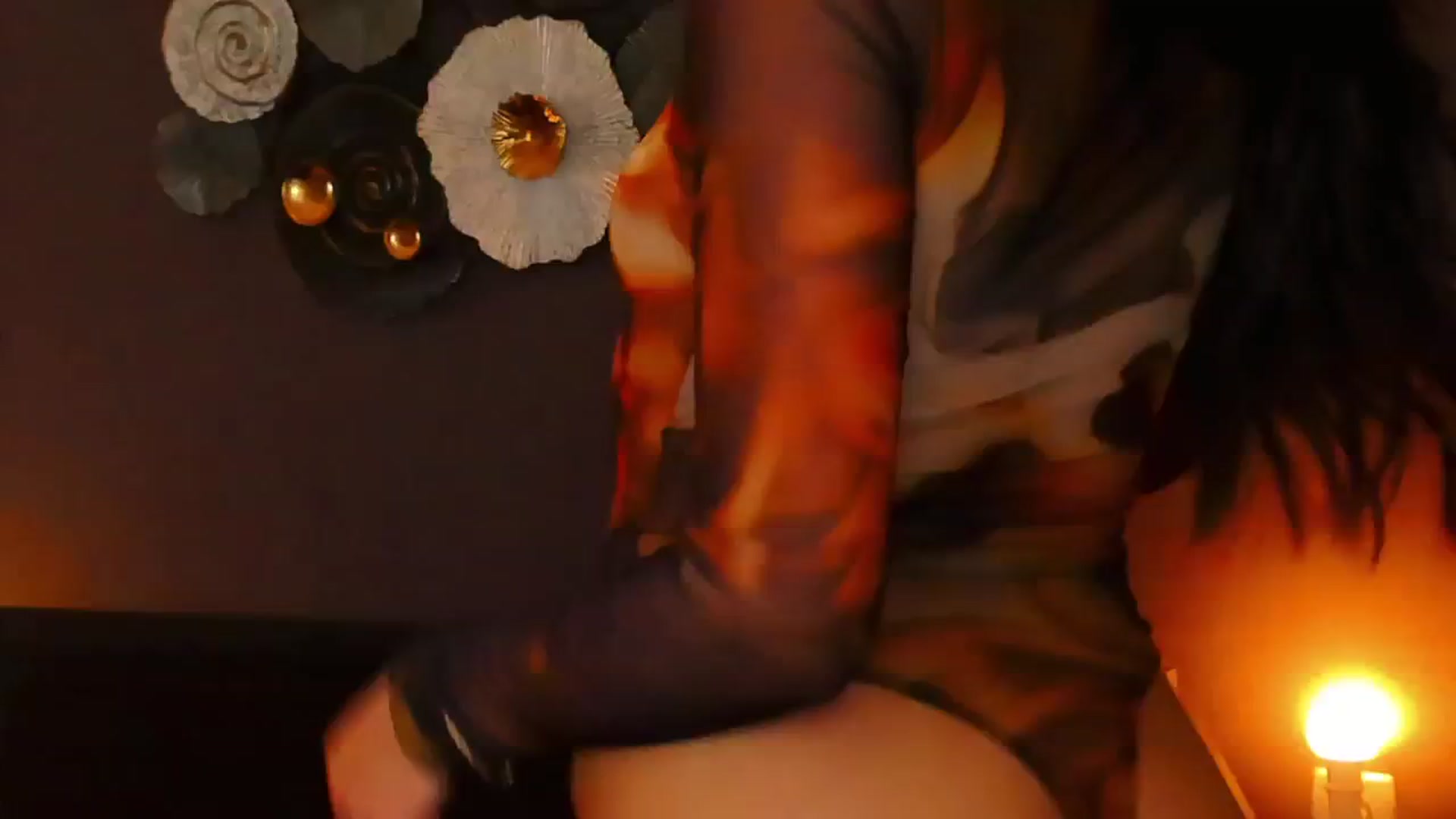Gallery image thumbnail from Angel_on_Duty's myfreecams stream on, 10/31/2024, 03:39 image 7 of 20