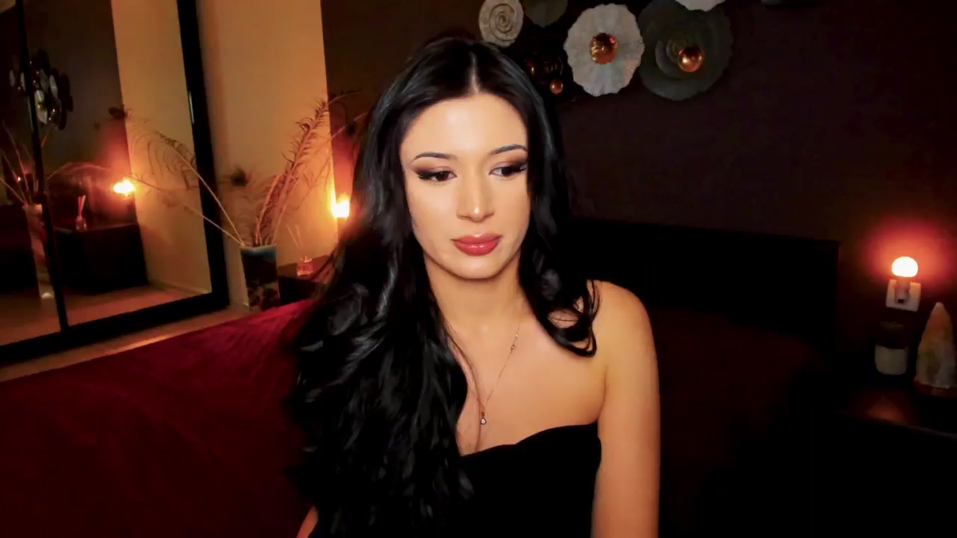 Gallery image thumbnail from Angel_on_Duty's myfreecams stream on, 11/06/2024, 03:13 image 2 of 20