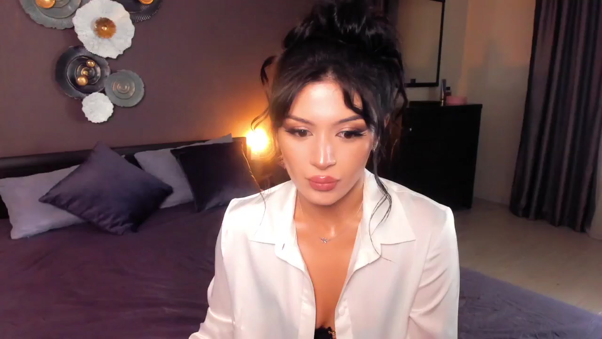 Gallery image thumbnail from Angel_on_Duty's myfreecams stream on, 12/06/2024, 01:51 image 5 of 20