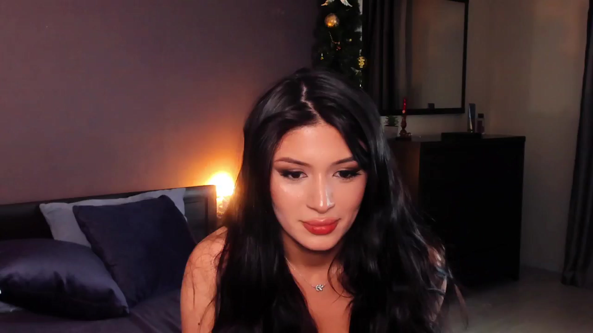 Gallery image thumbnail from Angel_on_Duty's myfreecams stream on, 12/12/2024, 02:09 image 8 of 20