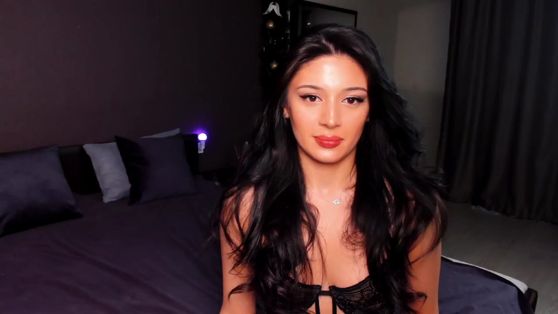 Gallery image thumbnail from Angel_on_Duty's myfreecams stream on, 12/19/2024, 01:48 image 11 of 20
