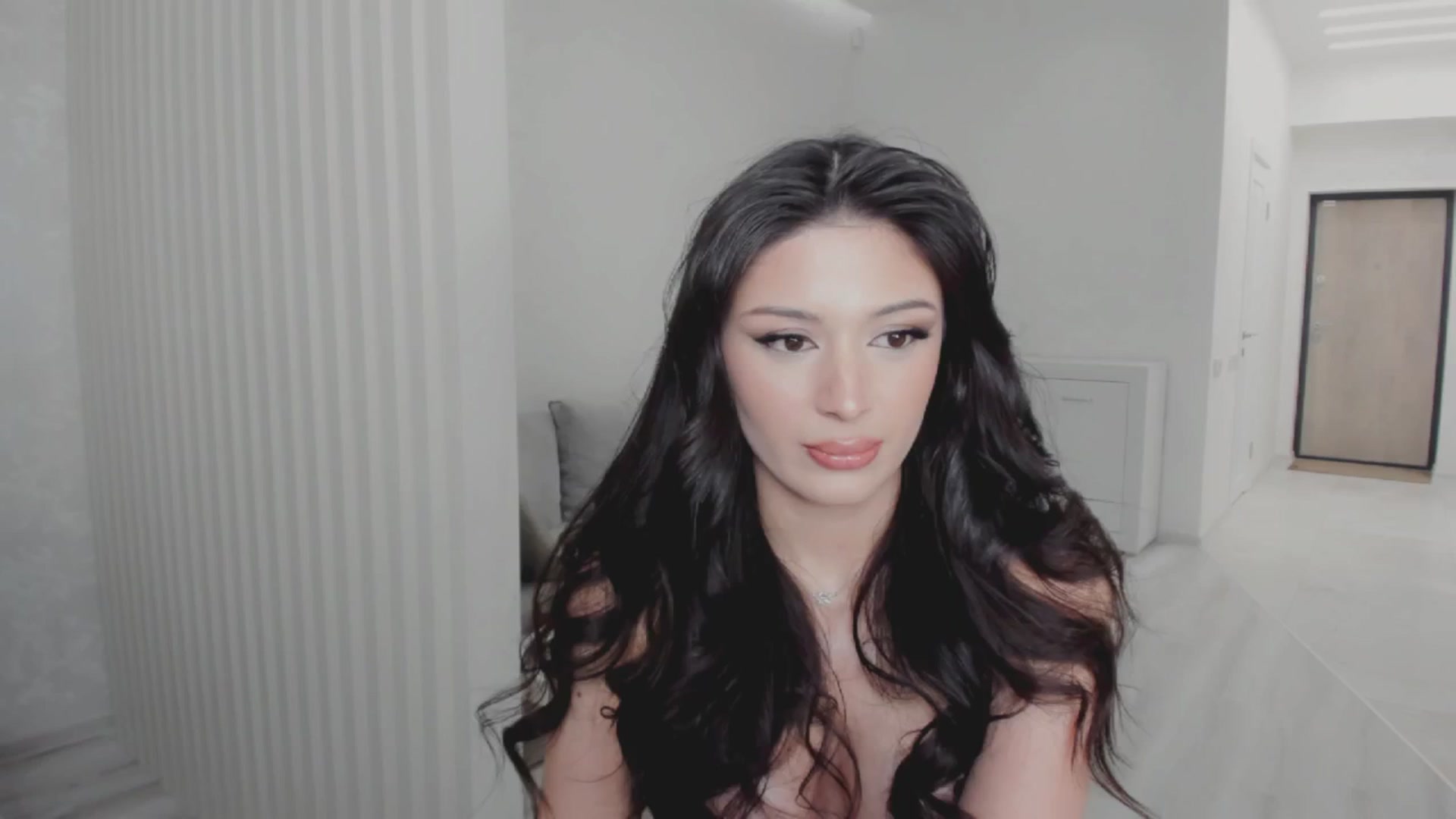 Gallery image thumbnail from Angel_on_Duty's myfreecams stream on, 02/05/2025, 22:39 image 18 of 20