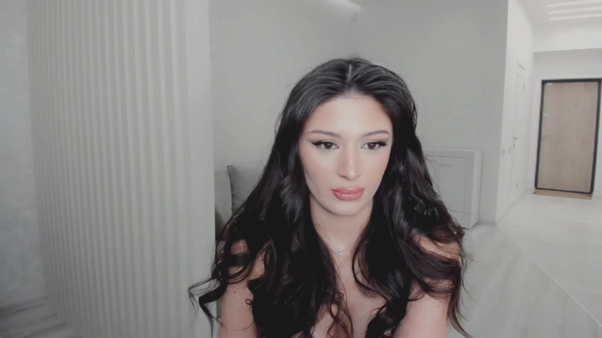 Gallery image thumbnail from Angel_on_Duty's myfreecams stream on, 02/05/2025, 22:39 image 15 of 20