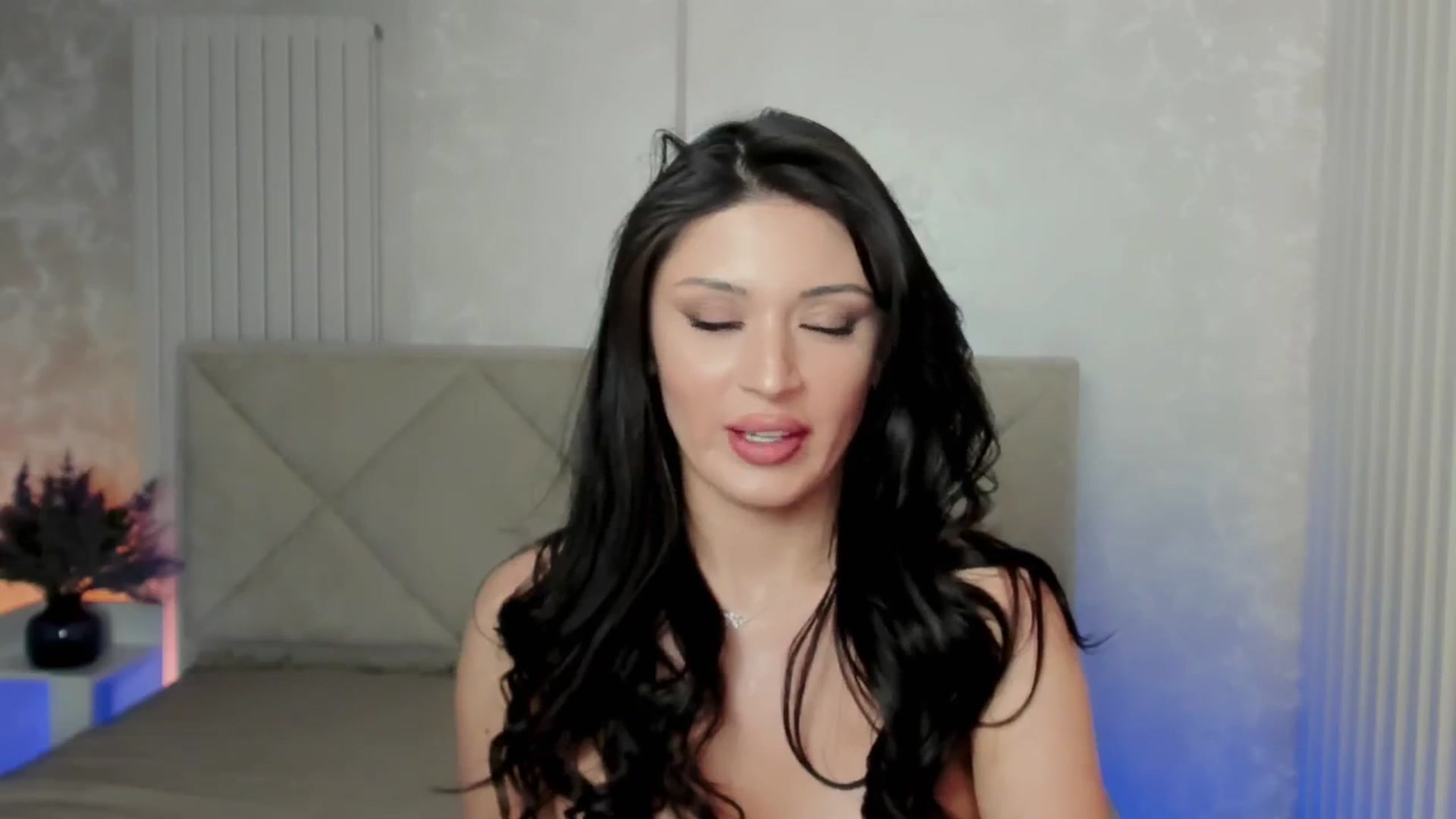 Gallery image thumbnail from Angel_on_Duty's myfreecams stream on, 02/07/2025, 01:27 image 10 of 20