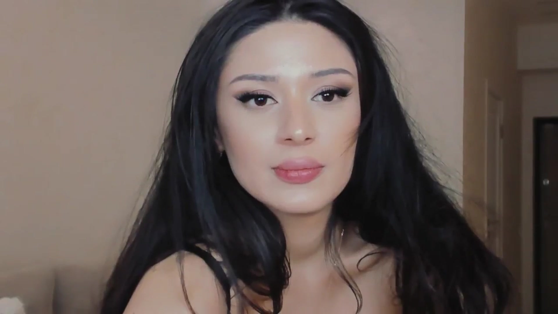 Gallery image thumbnail from Angel_on_Duty's myfreecams stream on, 02/15/2025, 01:31 image 5 of 20
