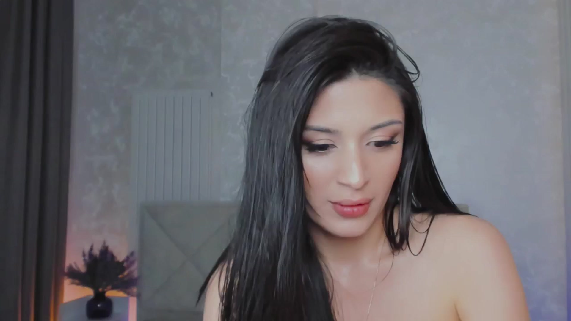 Gallery image thumbnail from Angel_on_Duty's myfreecams stream on, 02/18/2025, 04:20 image 3 of 20