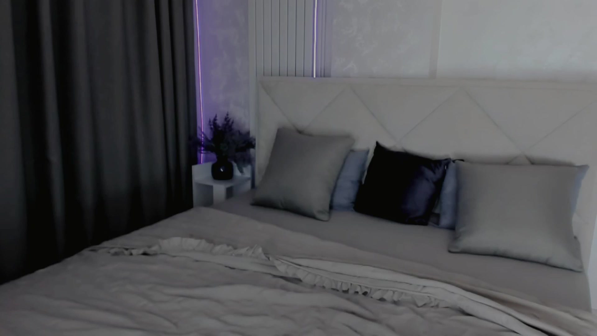 Gallery image thumbnail from Angel_on_Duty's myfreecams stream on, 03/05/2025, 02:03 image 2 of 20