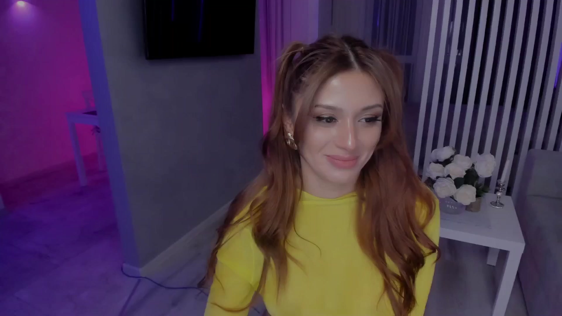 Gallery image thumbnail from Angel_on_Duty's myfreecams stream on, 04/12/2025, 24:51 image 8 of 20