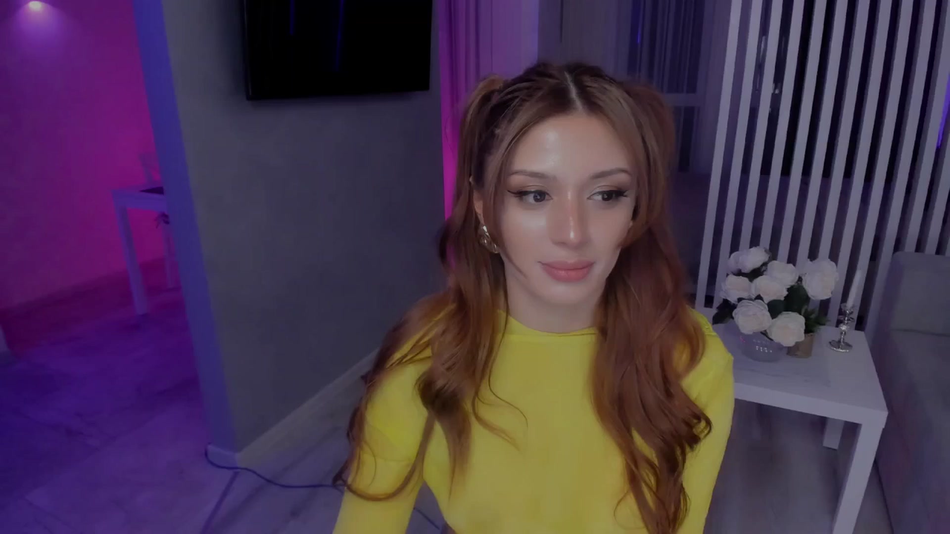Gallery image thumbnail from Angel_on_Duty's myfreecams stream on, 04/12/2025, 24:51 image 4 of 20
