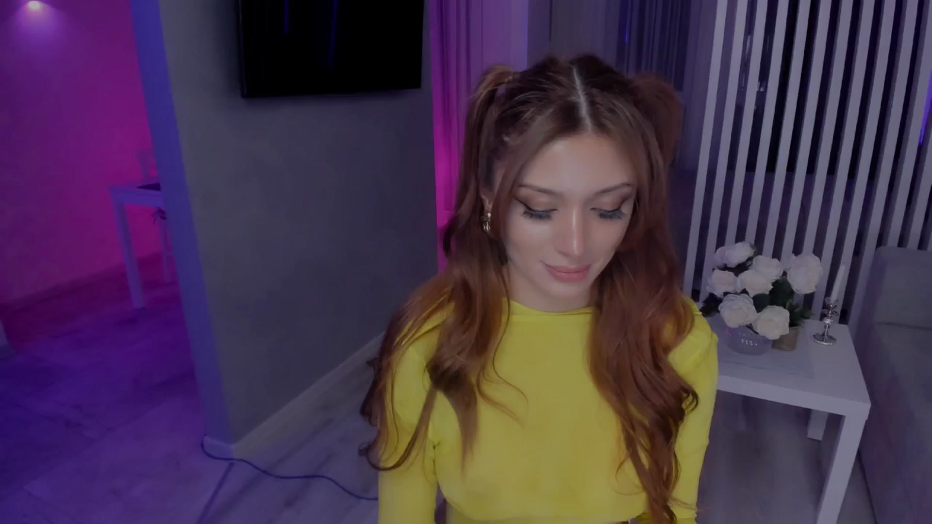 Gallery image thumbnail from Angel_on_Duty's myfreecams stream on, 04/12/2025, 24:51 image 3 of 20