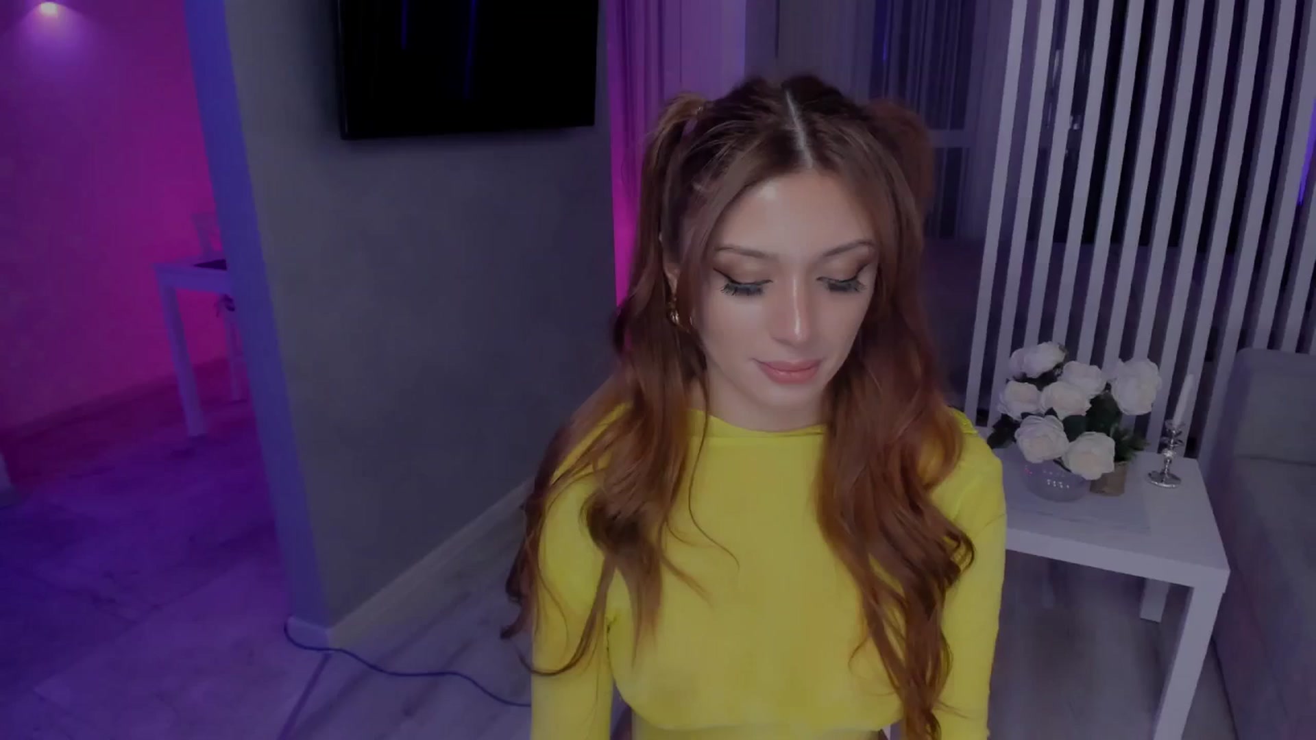 Gallery image thumbnail from Angel_on_Duty's myfreecams stream on, 04/12/2025, 24:51 image 6 of 20