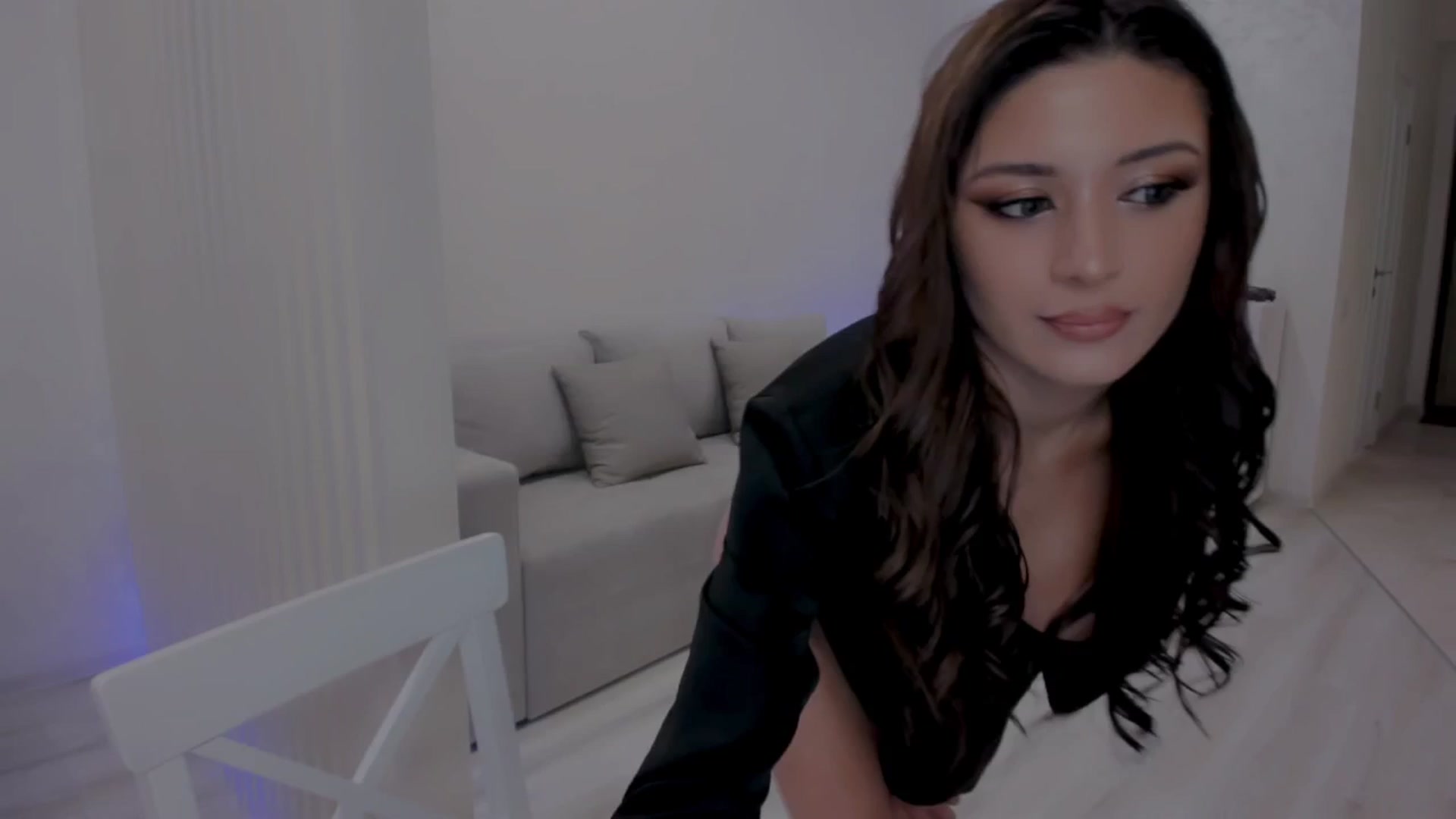 Gallery image thumbnail from Angel_on_Duty's myfreecams stream on, 05/03/2025, 24:02 image 2 of 20