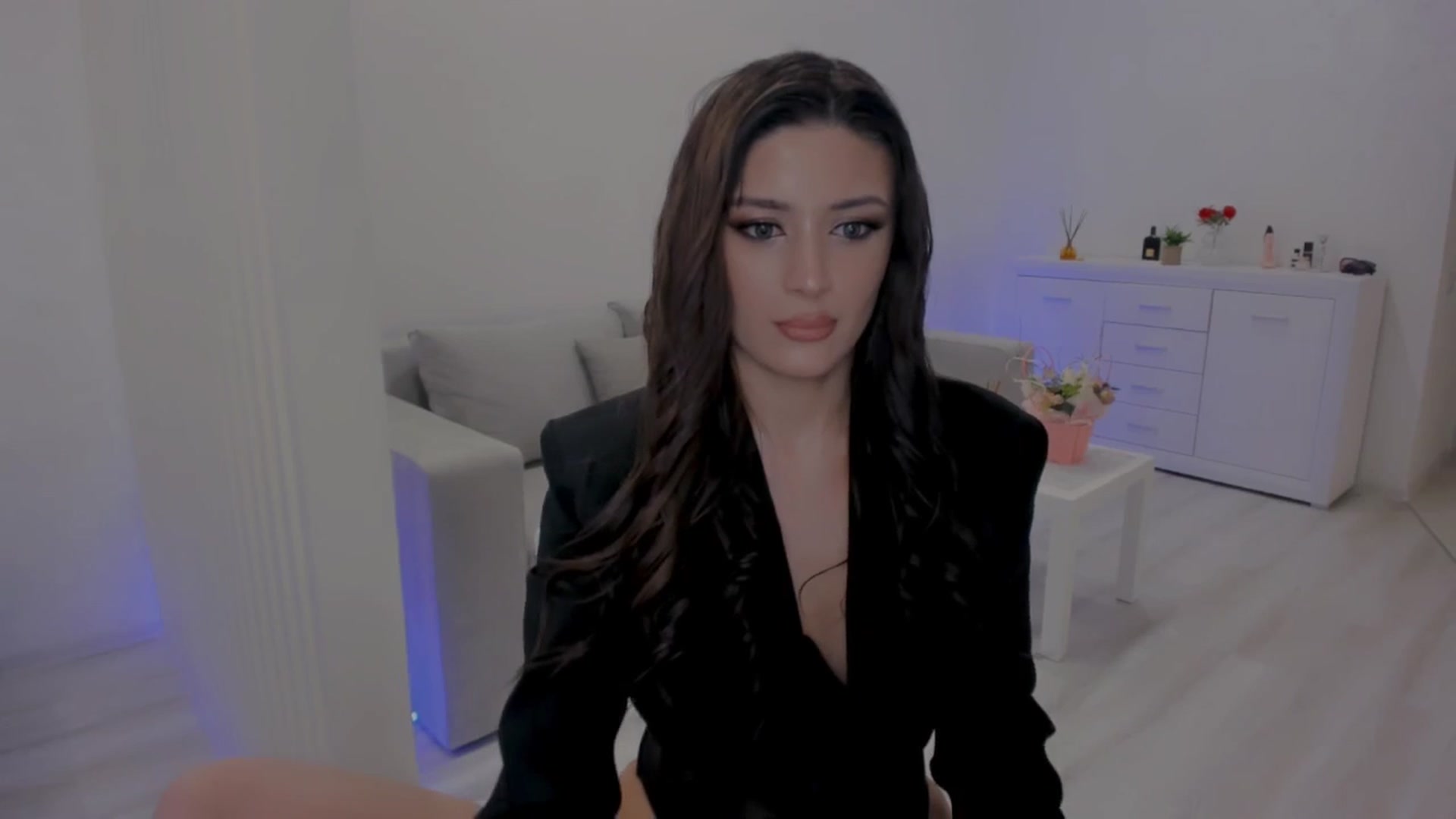 Gallery image thumbnail from Angel_on_Duty's myfreecams stream on, 05/03/2025, 01:01 image 15 of 20