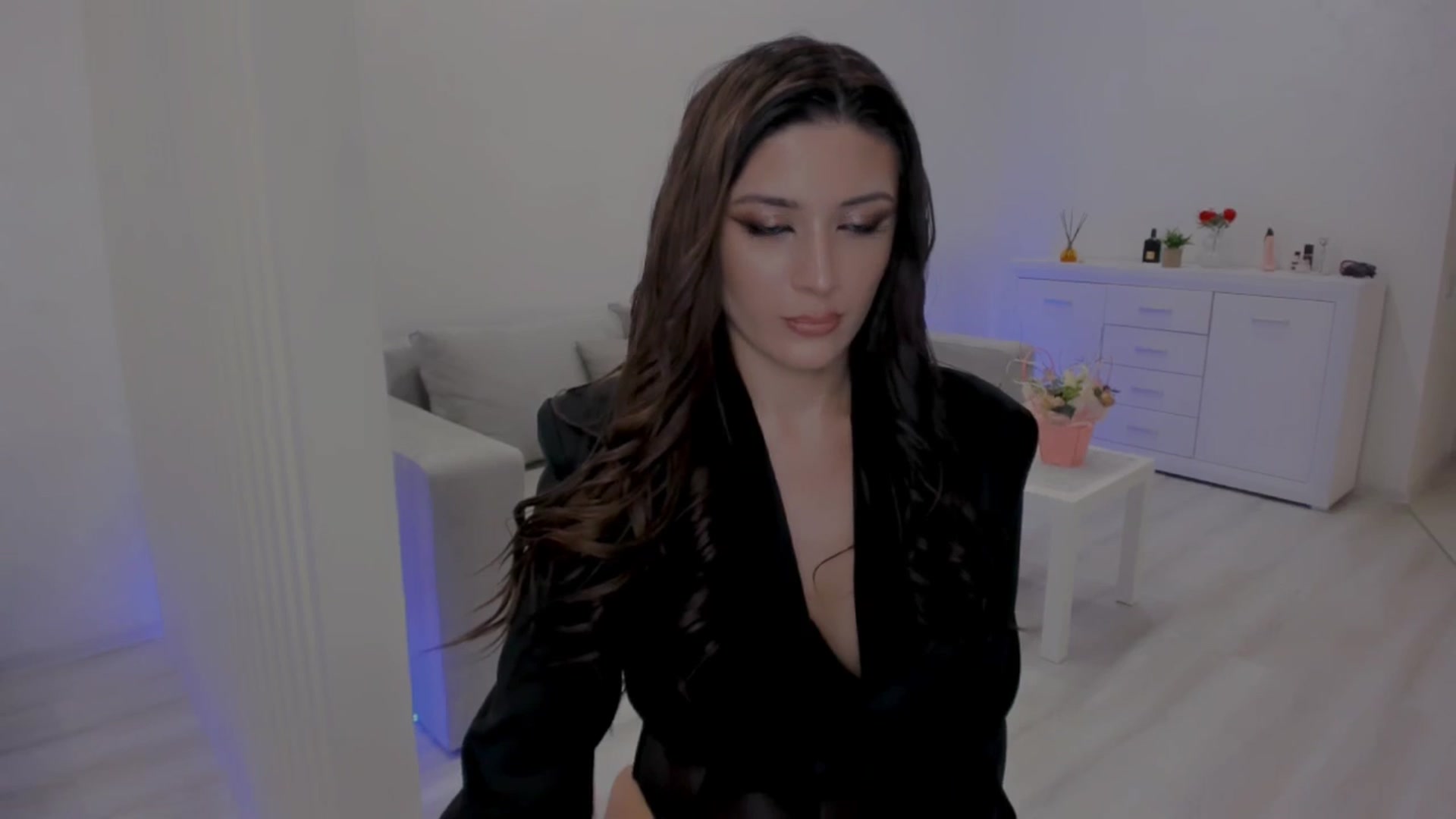Gallery image thumbnail from Angel_on_Duty's myfreecams stream on, 05/03/2025, 01:01 image 20 of 20