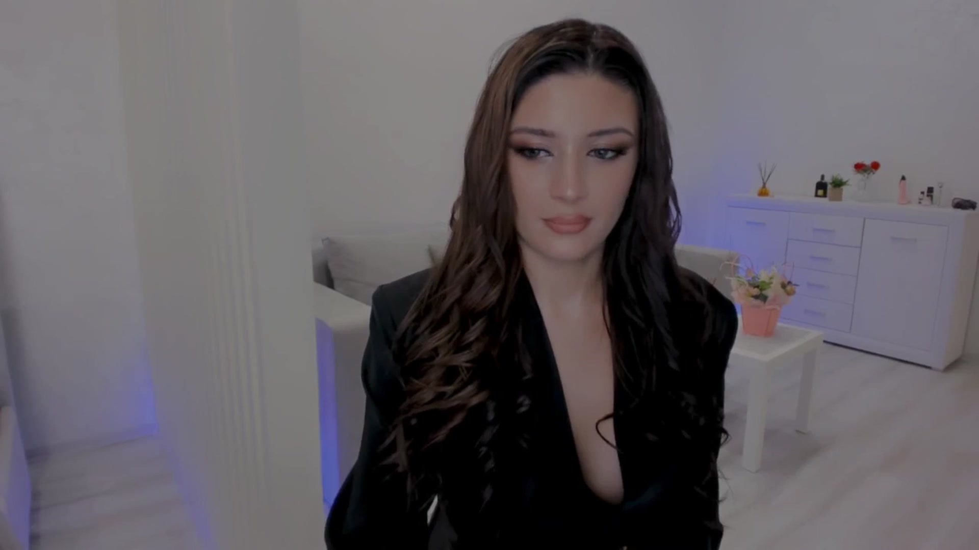 Gallery image thumbnail from Angel_on_Duty's myfreecams stream on, 05/03/2025, 01:01 image 7 of 20