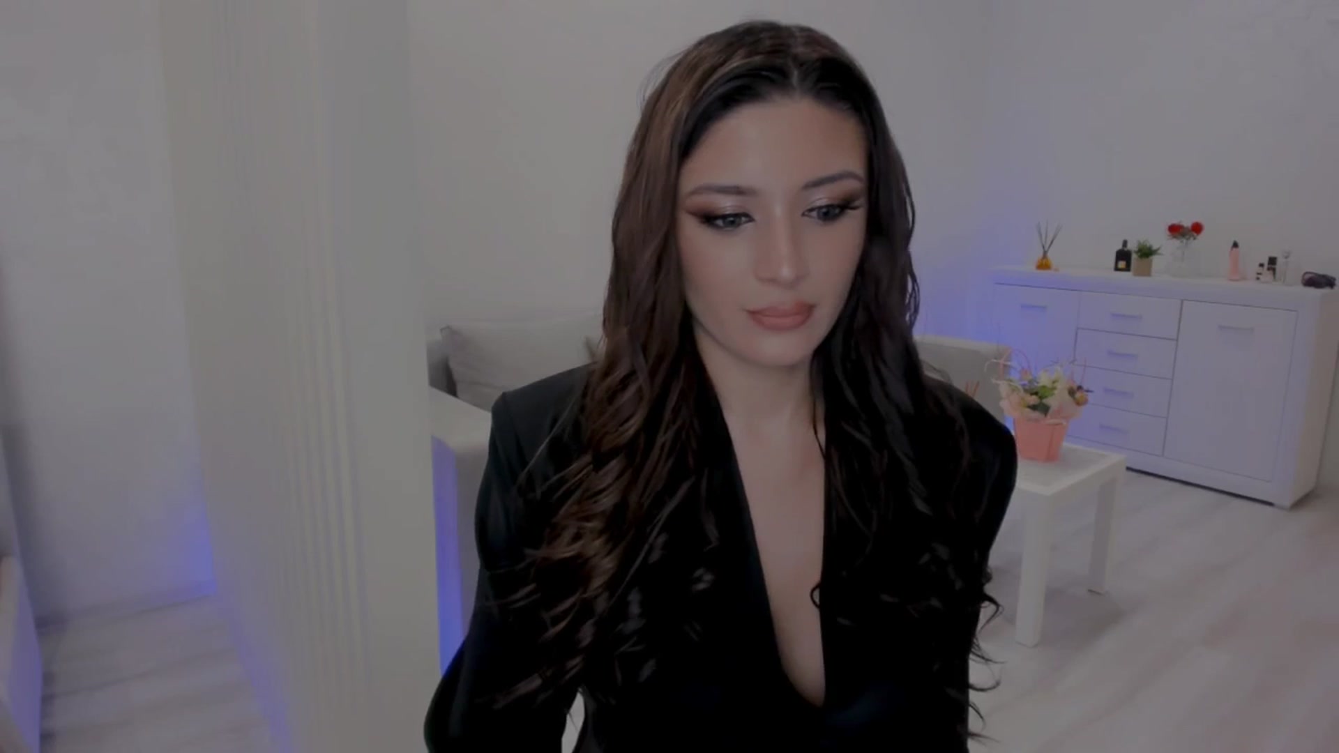Gallery image thumbnail from Angel_on_Duty's myfreecams stream on, 05/03/2025, 01:01 image 3 of 20