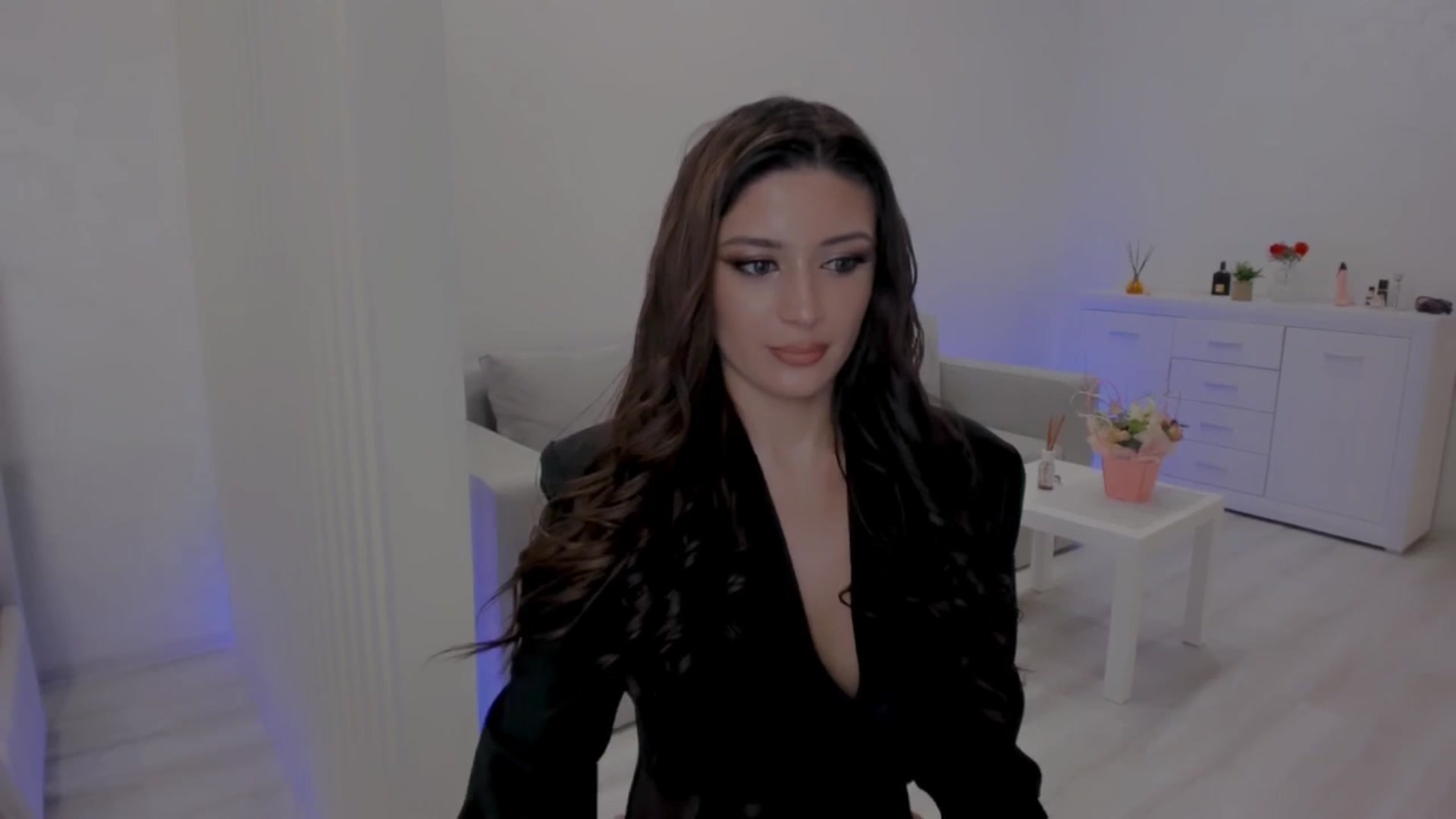 Gallery image thumbnail from Angel_on_Duty's myfreecams stream on, 05/03/2025, 01:01 image 4 of 20