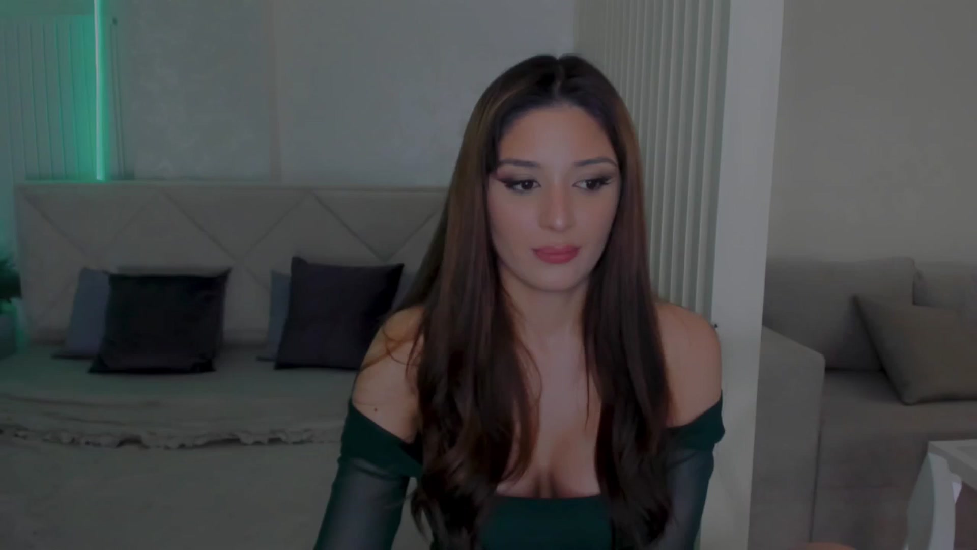 Gallery image thumbnail from Angel_on_Duty's myfreecams stream on, 05/21/2025, 23:29 image 11 of 20