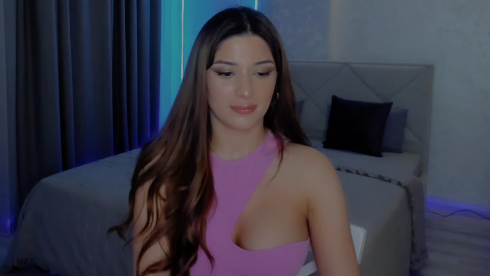 Gallery image thumbnail from Angel_on_Duty's myfreecams stream on, 06/07/2025, 23:12 image 20 of 20