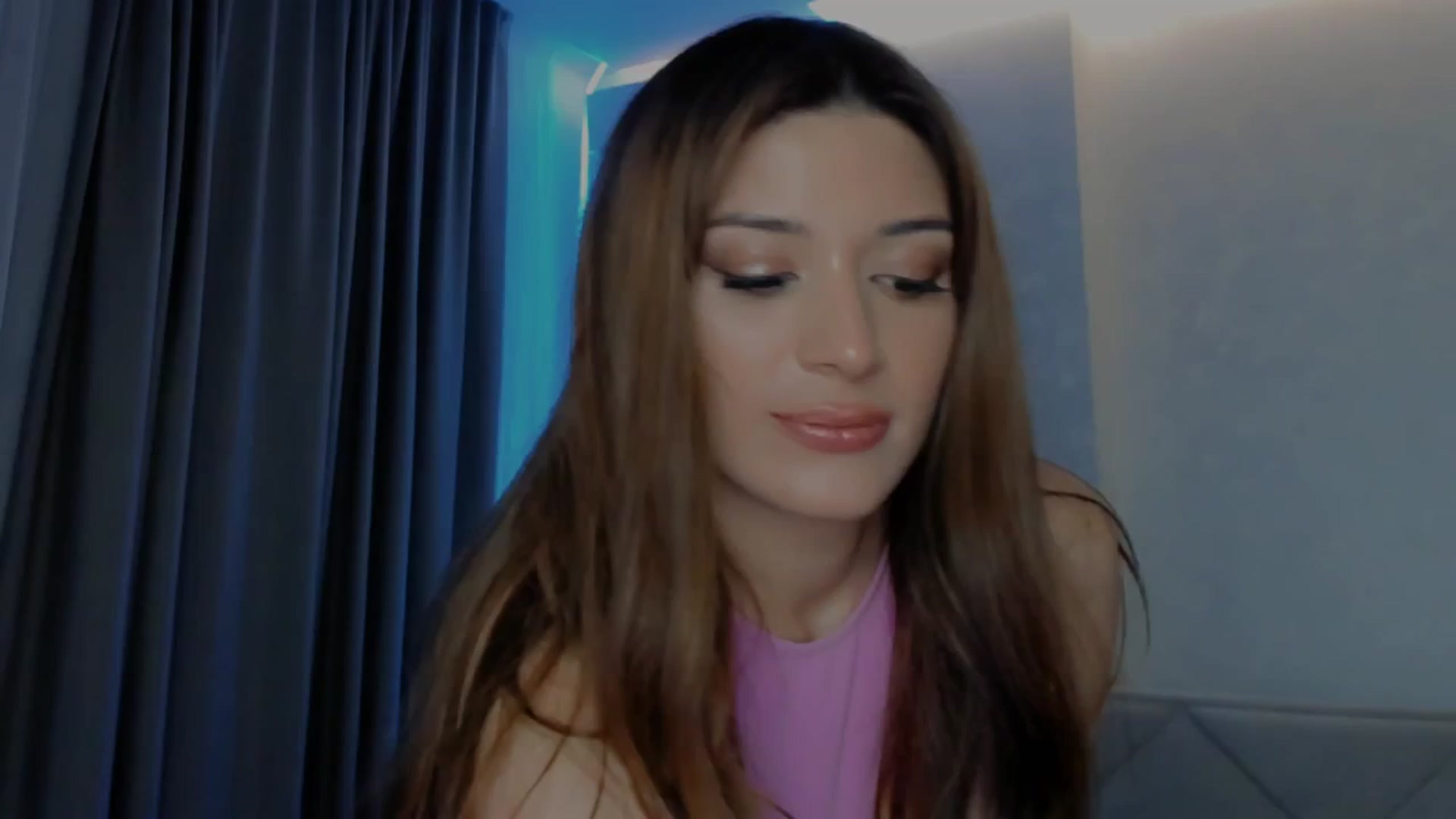 Gallery image thumbnail from Angel_on_Duty's myfreecams stream on, 06/08/2025, 01:09 image 11 of 20
