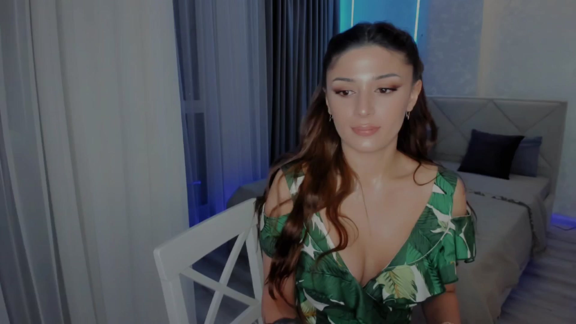Gallery image thumbnail from Angel_on_Duty's myfreecams stream on, 06/08/2025, 22:04 image 10 of 20