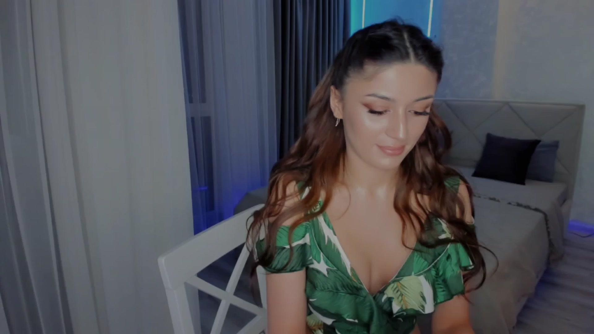 Gallery image thumbnail from Angel_on_Duty's myfreecams stream on, 06/08/2025, 22:04 image 7 of 20