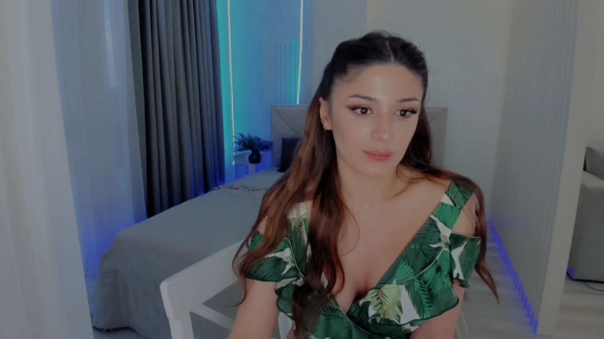 Gallery image thumbnail from Angel_on_Duty's myfreecams stream on, 06/09/2025, 02:15 image 1 of 20