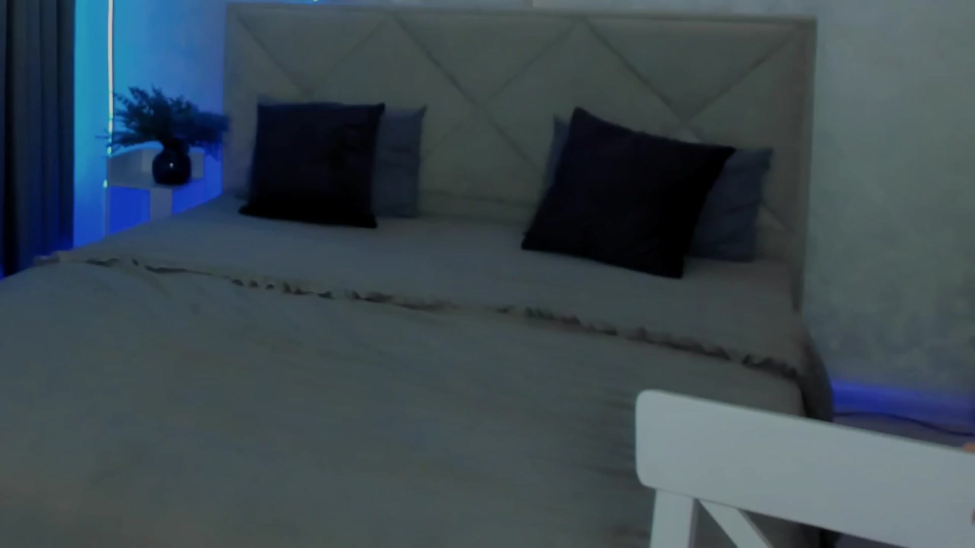 Gallery image thumbnail from Angel_on_Duty's myfreecams stream on, 06/10/2025, 22:27 image 2 of 20