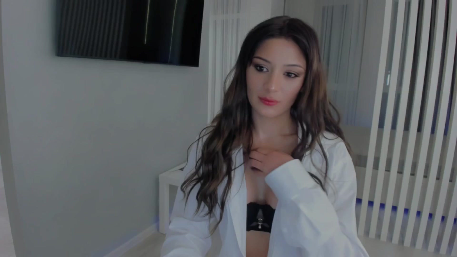 Gallery image thumbnail from Angel_on_Duty's myfreecams stream on, 07/09/2025, 24:20 image 18 of 20