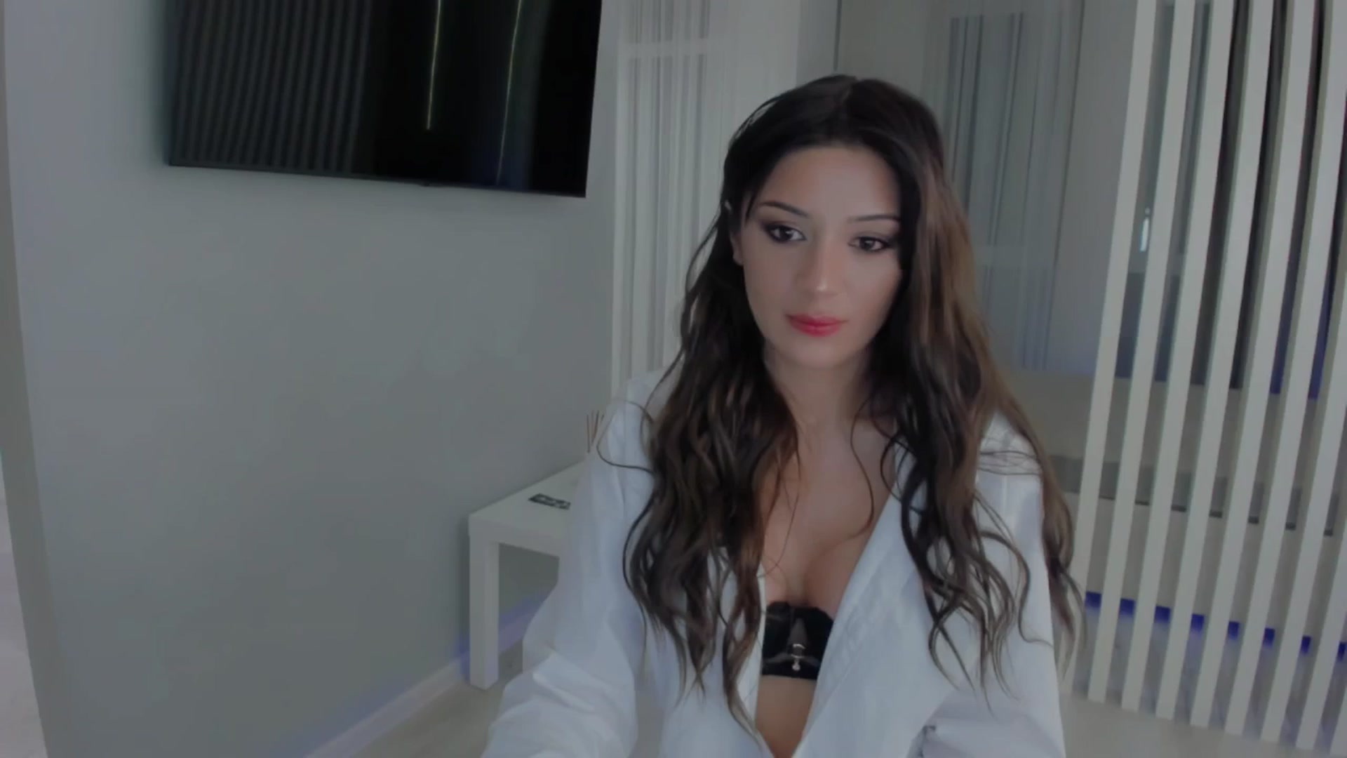Gallery image thumbnail from Angel_on_Duty's myfreecams stream on, 07/09/2025, 24:20 image 12 of 20