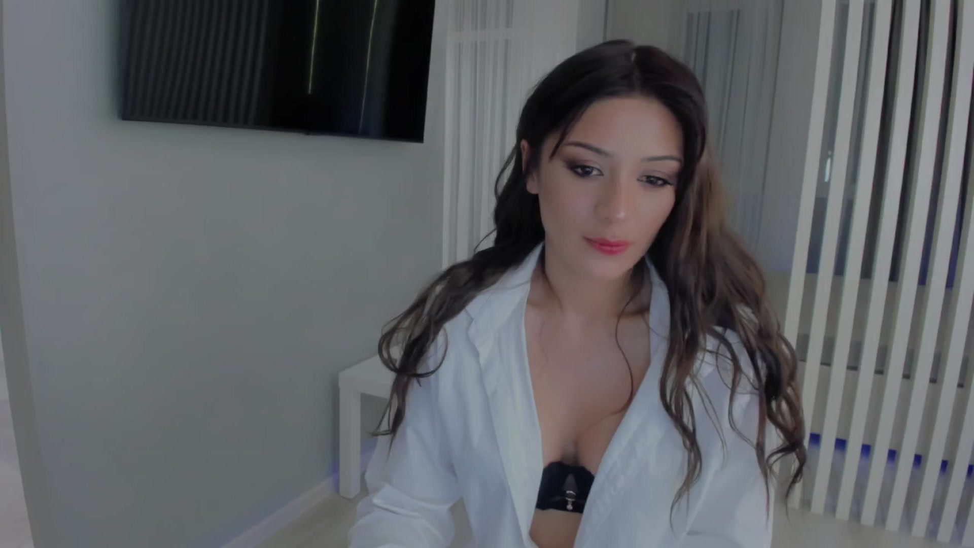 Gallery image thumbnail from Angel_on_Duty's myfreecams stream on, 07/09/2025, 24:20 image 13 of 20