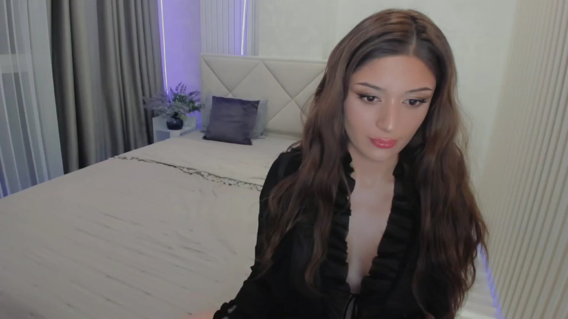 Gallery image thumbnail from Angel_on_Duty's myfreecams stream on, 07/20/2025, 01:00 image 9 of 20