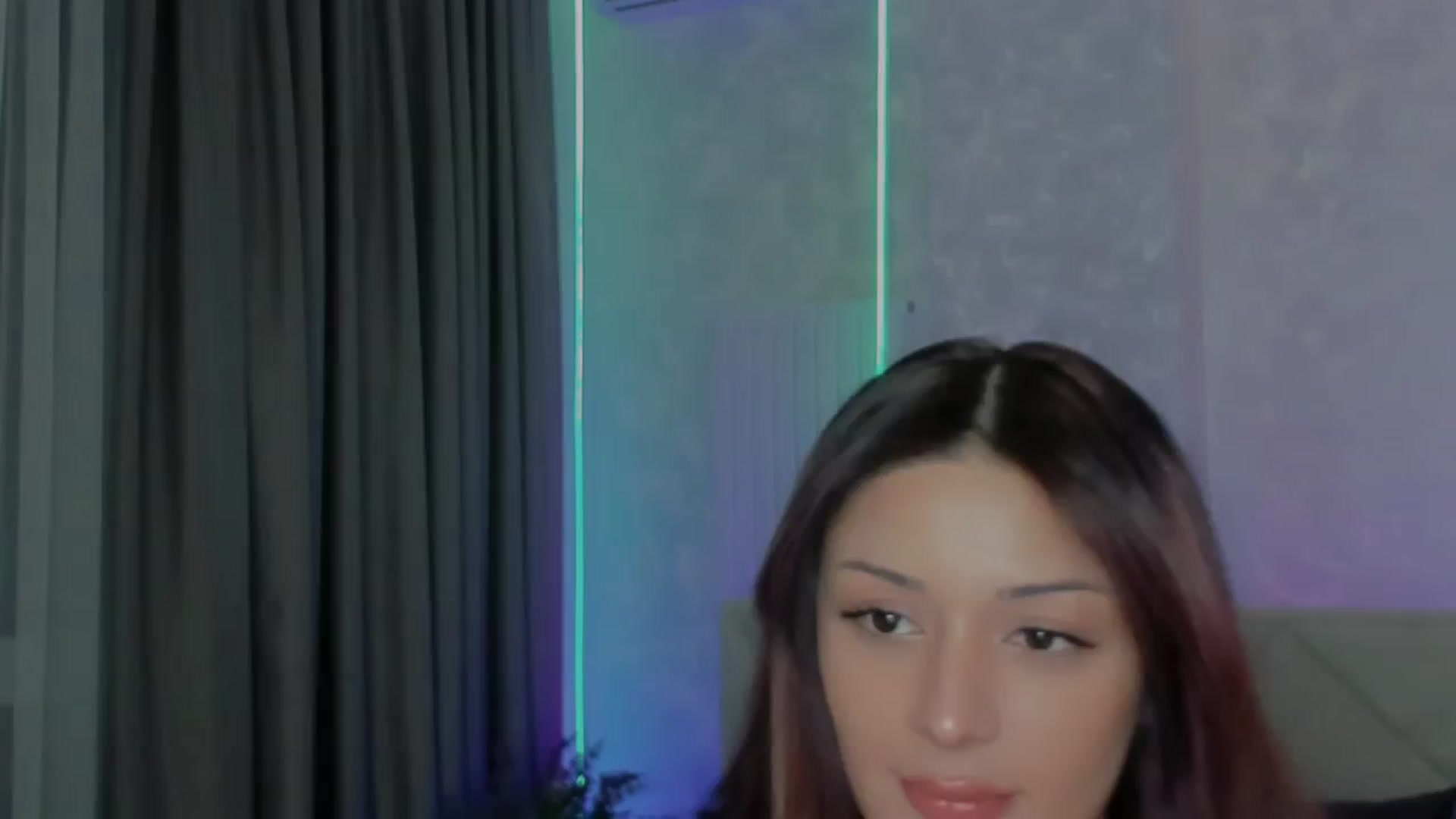 Gallery image thumbnail from Angel_on_Duty's myfreecams stream on, 07/22/2025, 21:32 image 15 of 20