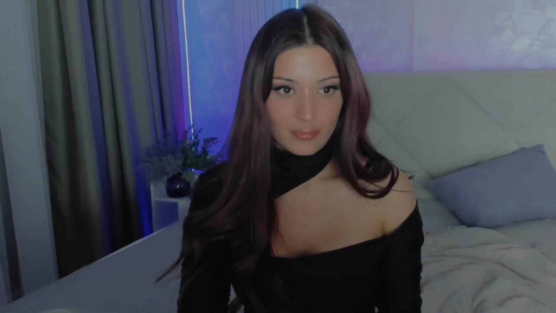 Gallery image thumbnail from Angel_on_Duty's myfreecams stream on, 07/26/2025, 24:30 image 20 of 20