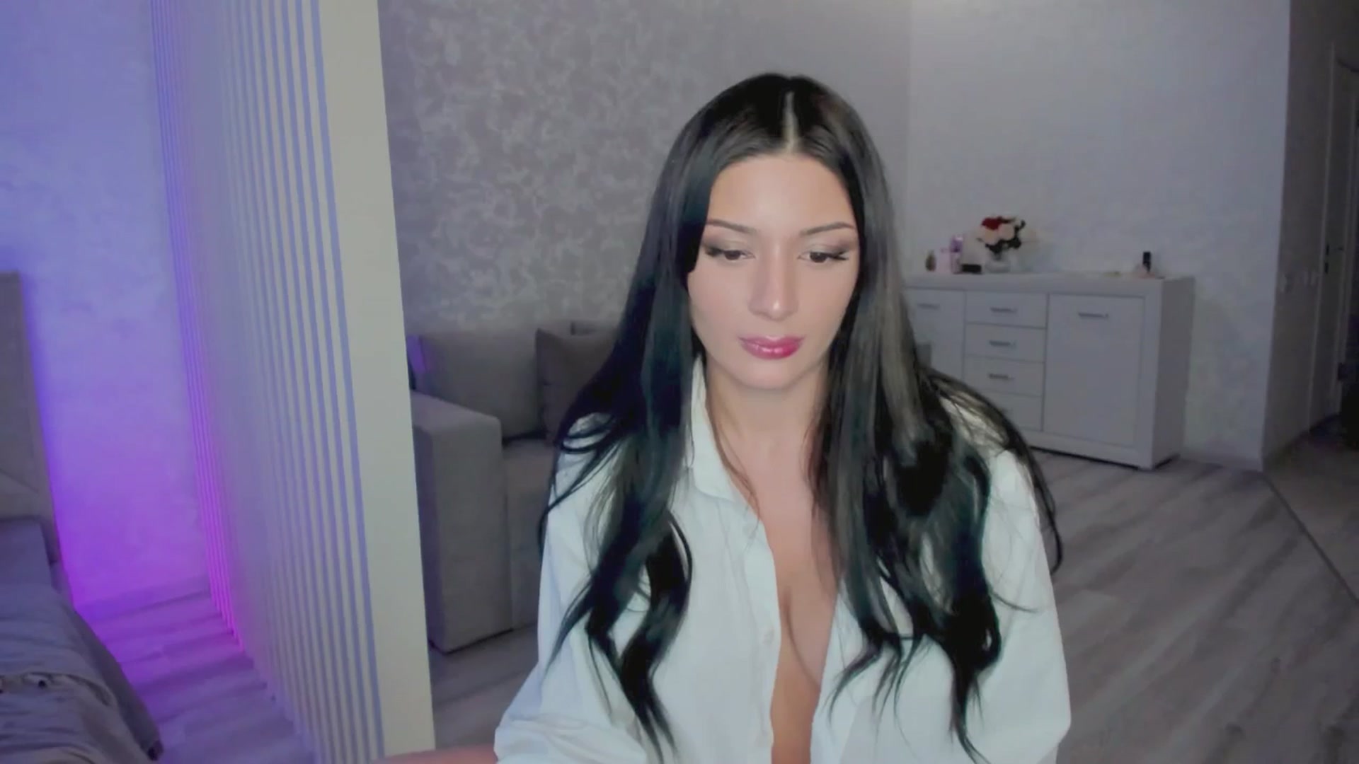 Gallery image thumbnail from Angel_on_Duty's myfreecams stream on, 07/28/2025, 24:13 image 4 of 20