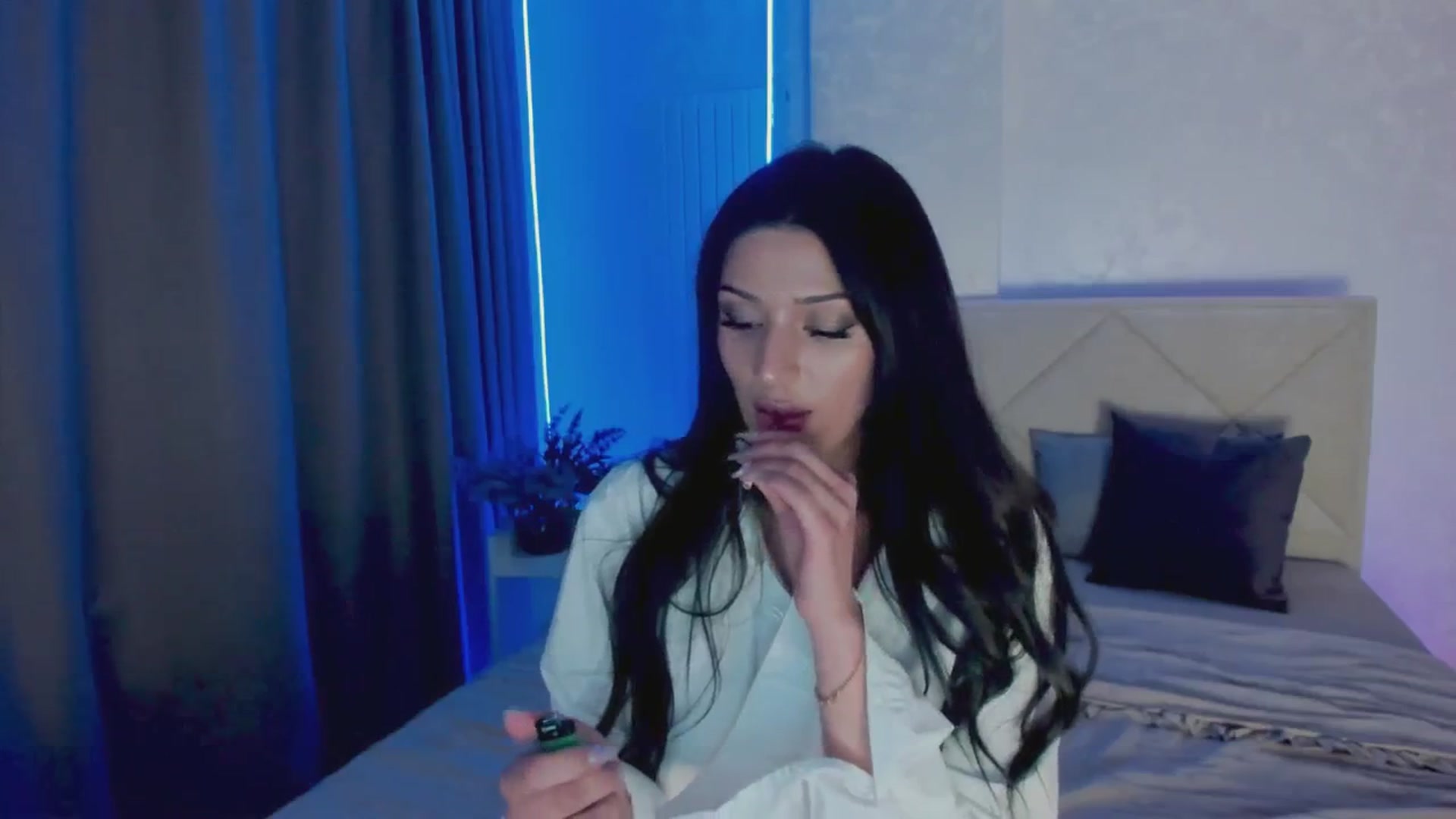 Gallery image thumbnail from Angel_on_Duty's myfreecams stream on, 07/28/2025, 24:13 image 19 of 20