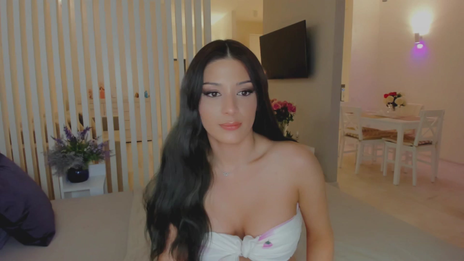 Gallery image thumbnail from Angel_on_Duty's myfreecams stream on, 08/01/2025, 22:31 image 11 of 20