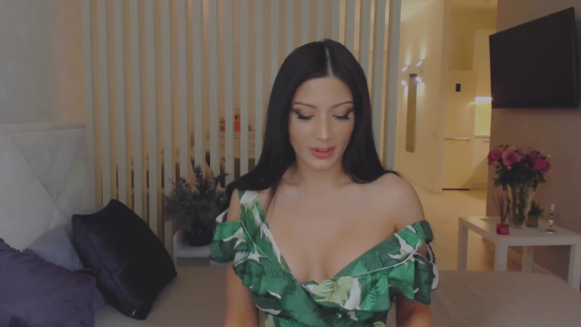 Gallery image thumbnail from Angel_on_Duty's myfreecams stream on, 08/02/2025, 23:46 image 17 of 20