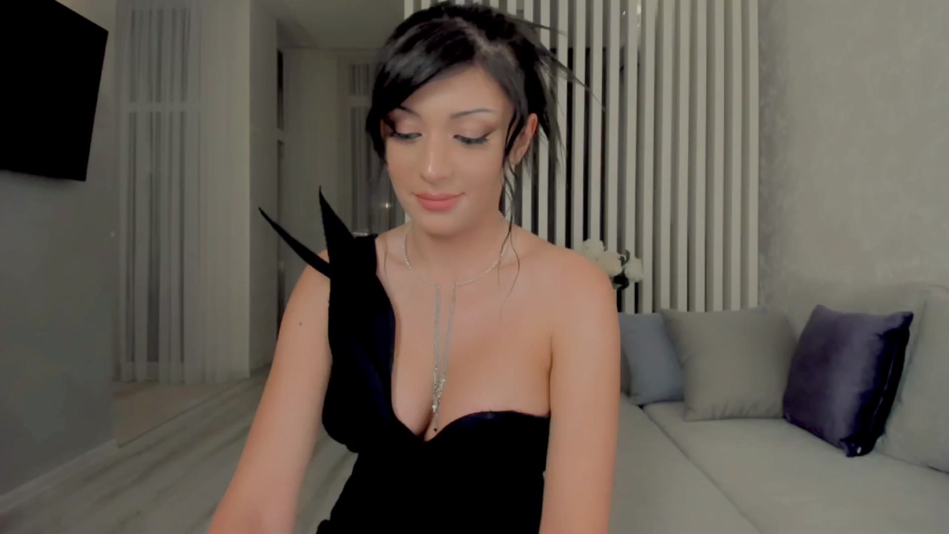 Gallery image thumbnail from Angel_on_Duty's myfreecams stream on, 08/13/2025, 23:03 image 13 of 20