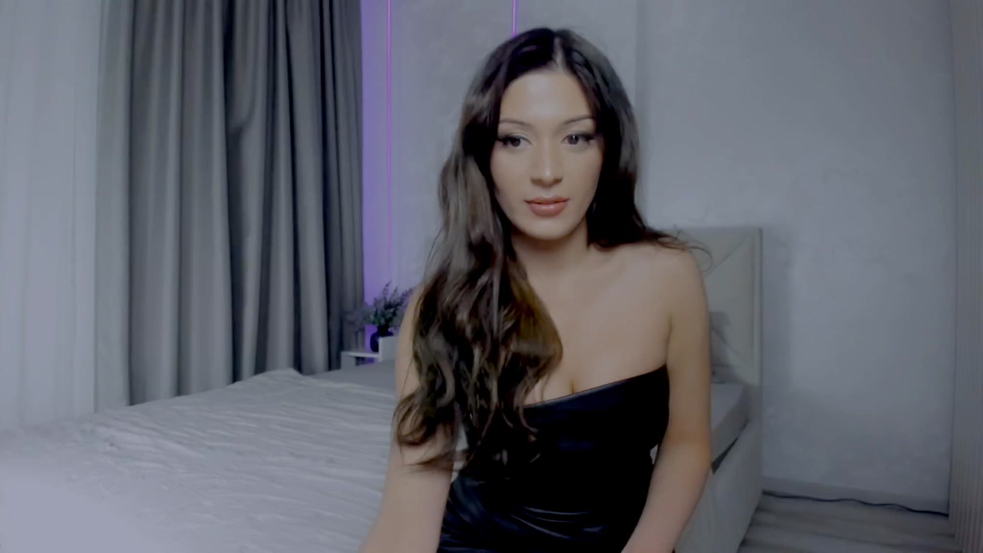 Gallery image thumbnail from Angel_on_Duty's myfreecams stream on, 09/05/2025, 22:36 image 3 of 20