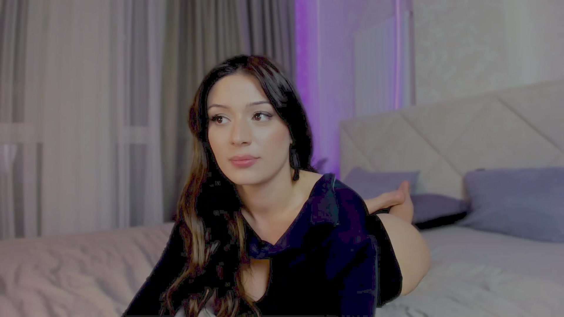 Gallery image thumbnail from Angel_on_Duty's myfreecams stream on, 09/12/2025, 24:08 image 3 of 20