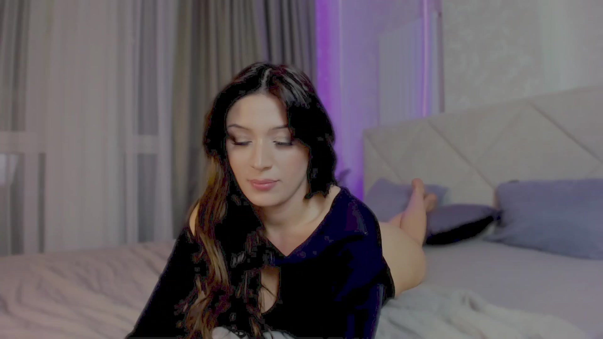 Gallery image thumbnail from Angel_on_Duty's myfreecams stream on, 09/12/2025, 24:08 image 11 of 20