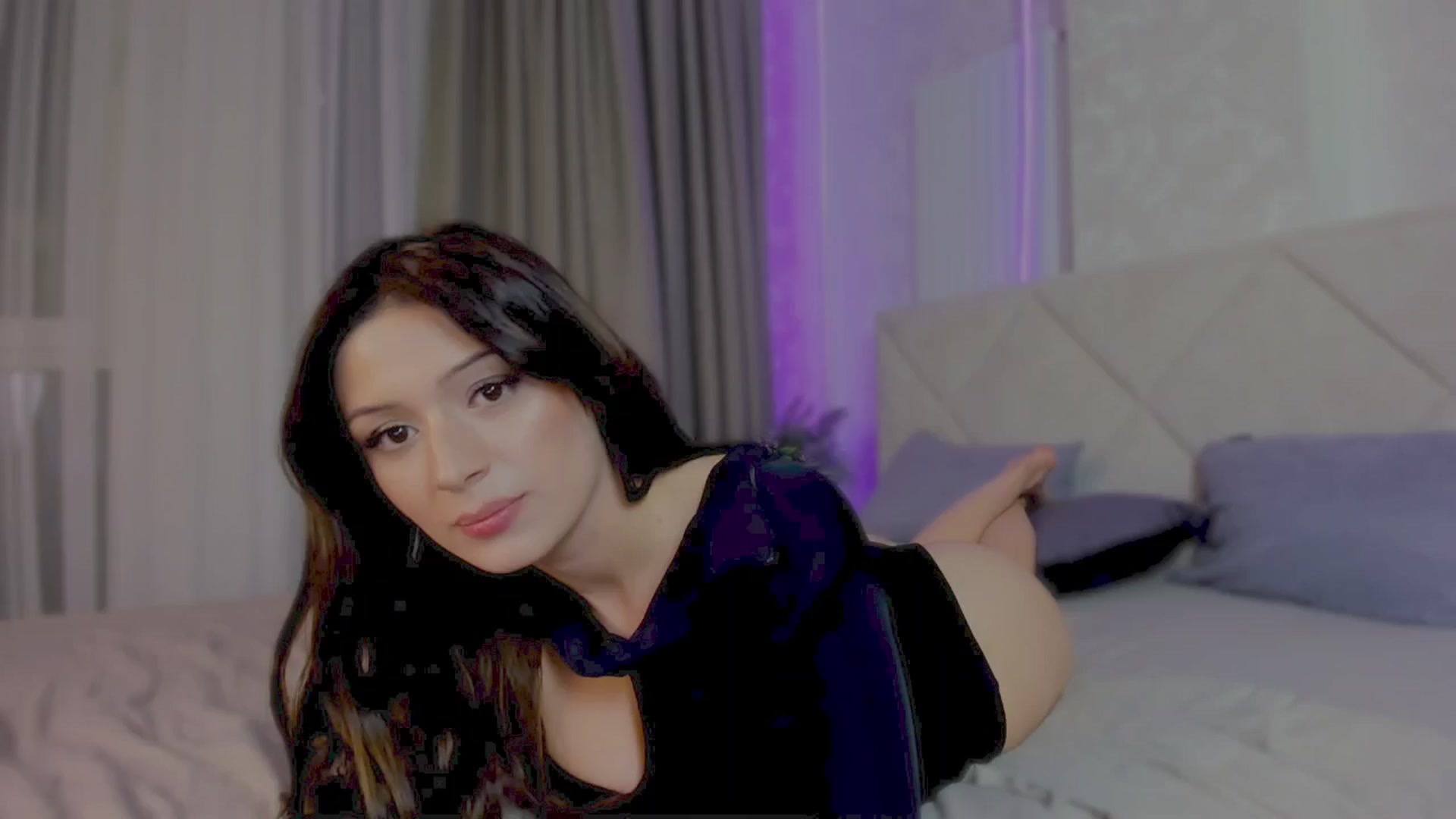 Gallery image thumbnail from Angel_on_Duty's myfreecams stream on, 09/12/2025, 24:08 image 1 of 20